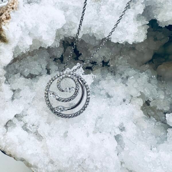 Sparkly Silver Necklace Viventy